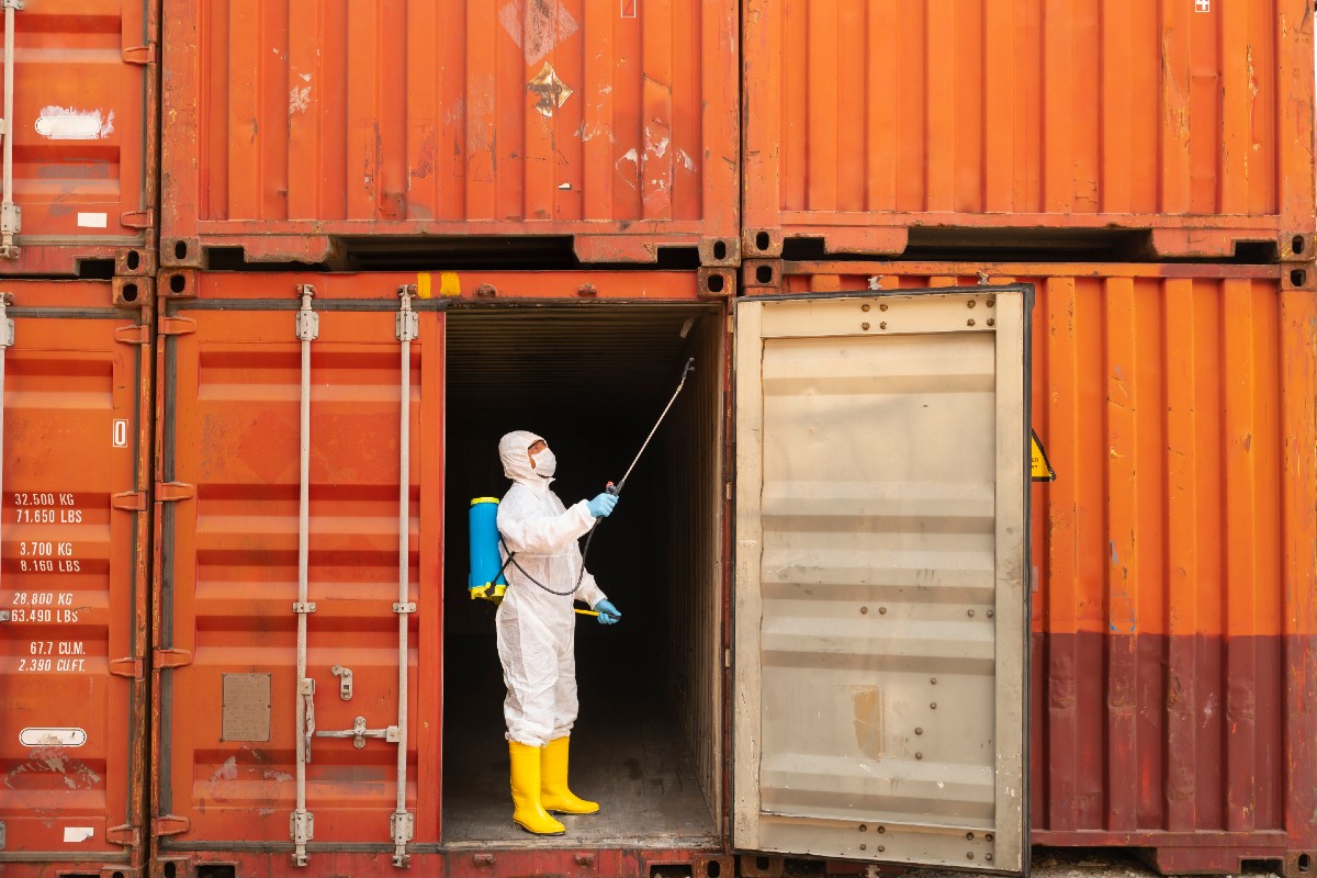 container cleaning